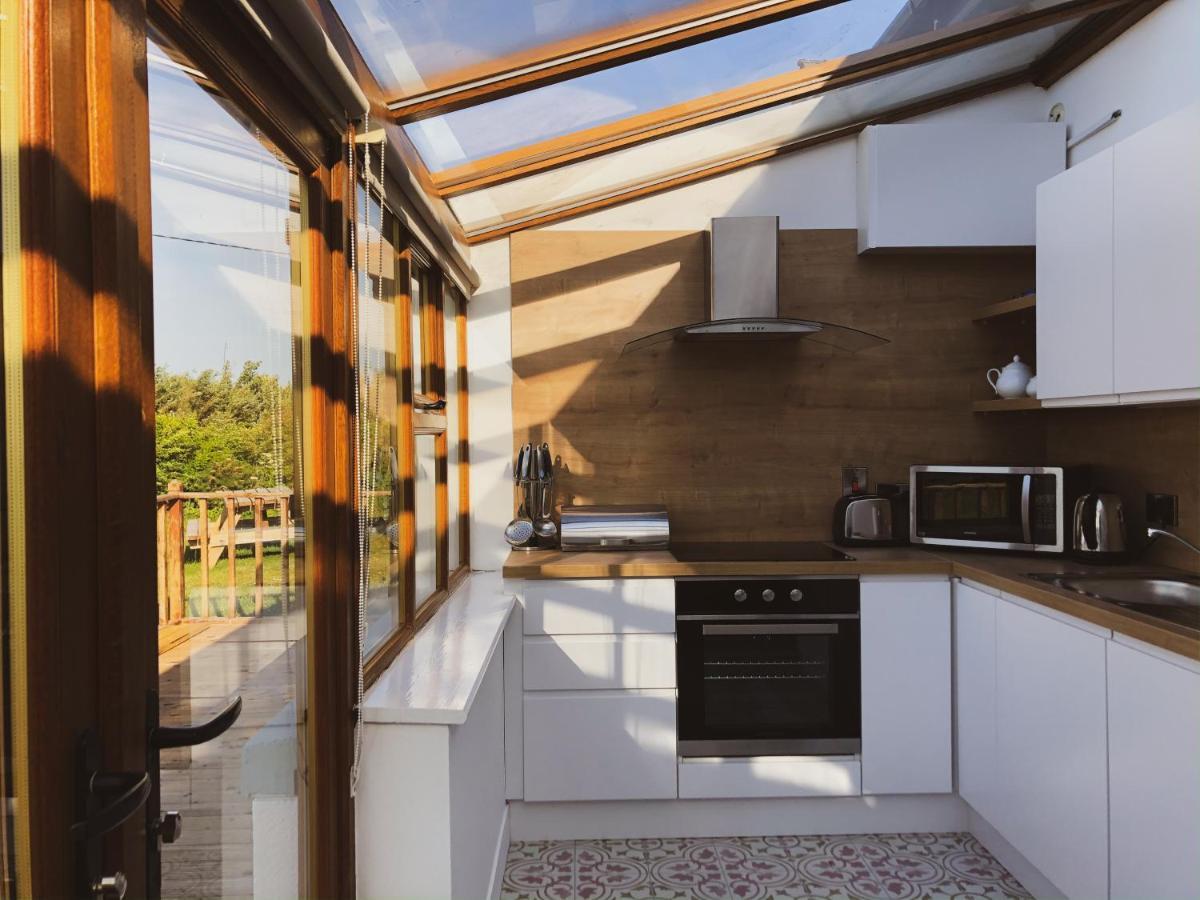 פת'רד און סי Hookless Holiday Homes מראה חיצוני תמונה