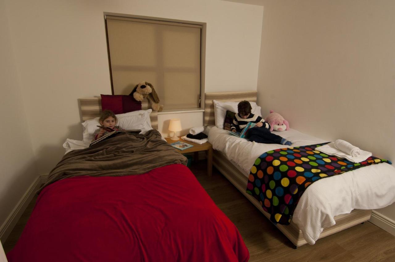 פת'רד און סי Hookless Holiday Homes חדר תמונה