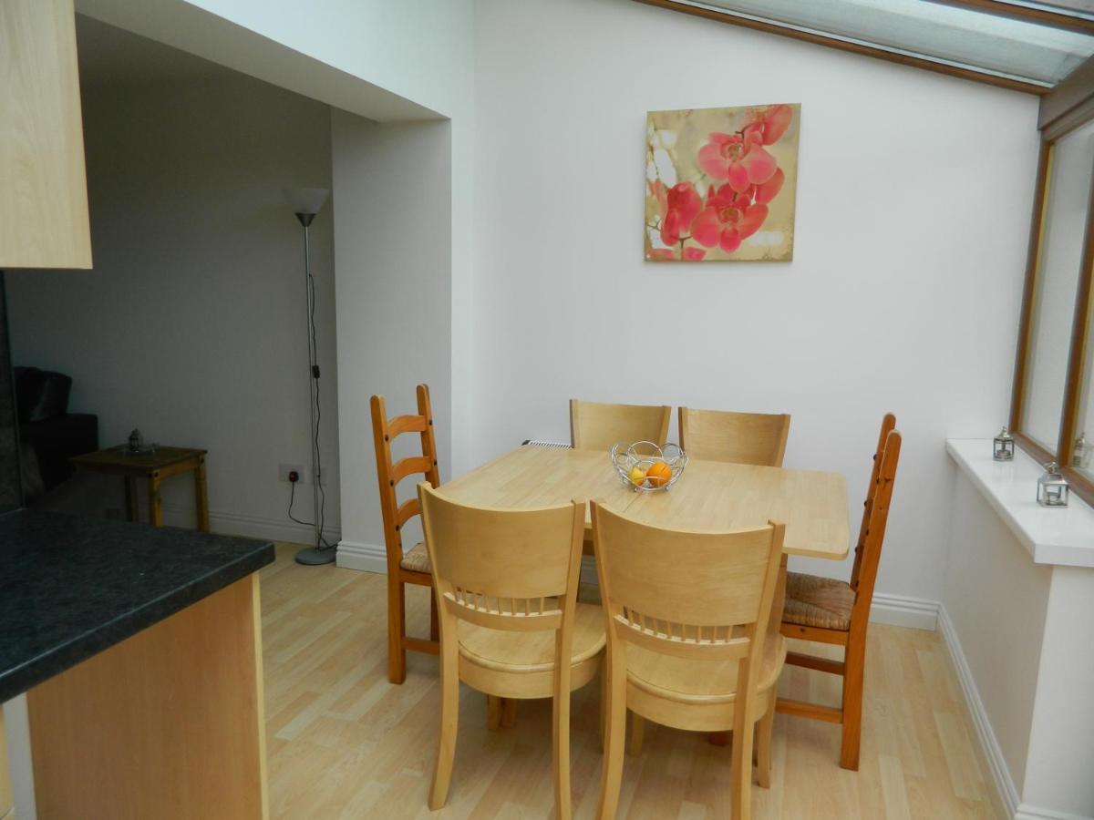 פת'רד און סי Hookless Holiday Homes מראה חיצוני תמונה